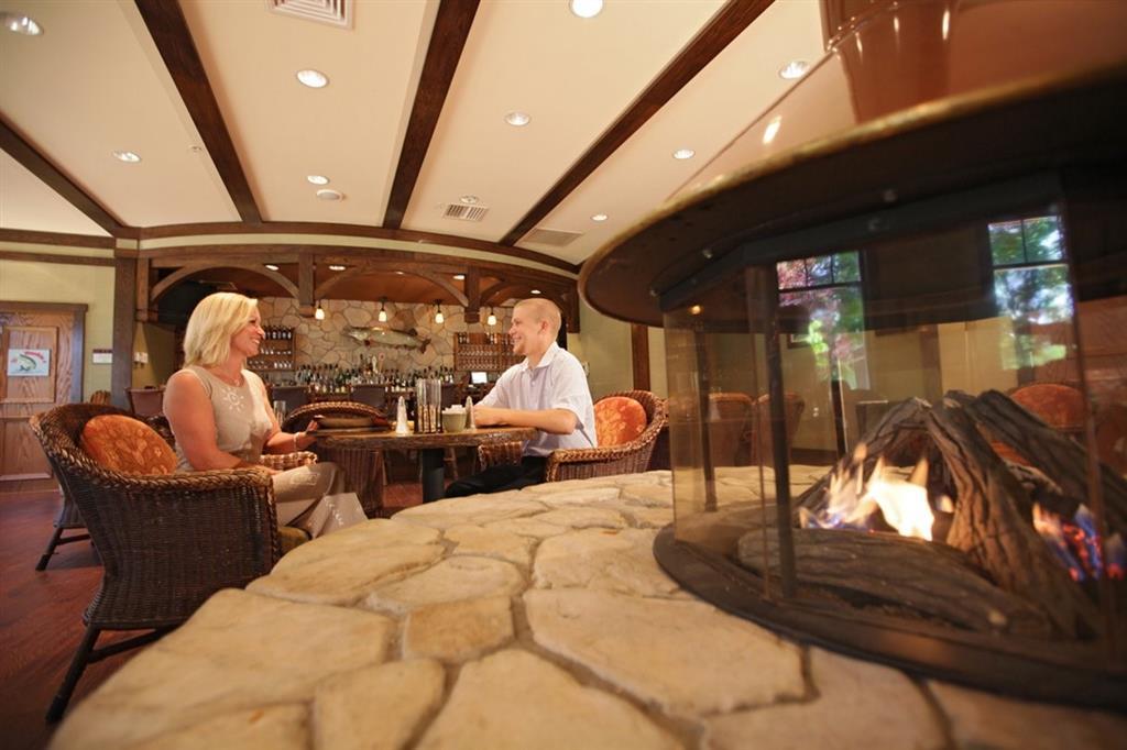 Stonewall Resort Roanoke レストラン 写真