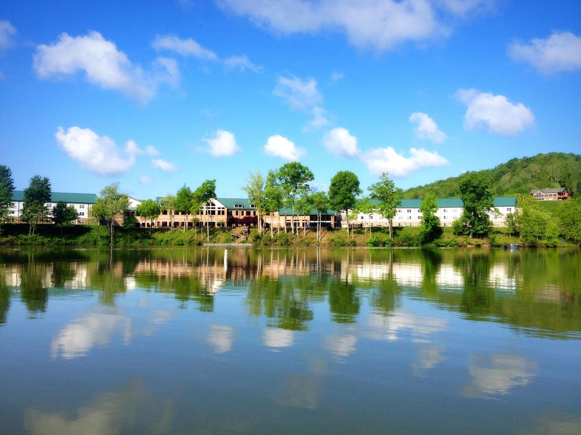 Stonewall Resort Roanoke エクステリア 写真